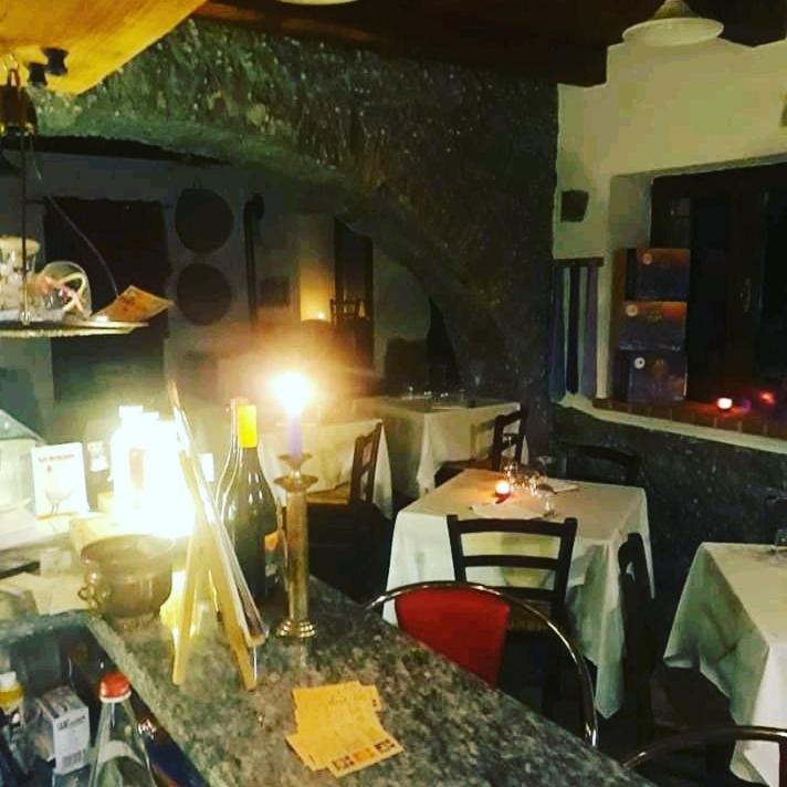 Taverna Del Dolmen Millesimo Kültér fotó